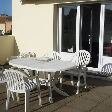 Bel Appartement T3 Renove Avec Terrasse, A 200M De La Plage, Wifi - Fr-1-92-691 Daire *